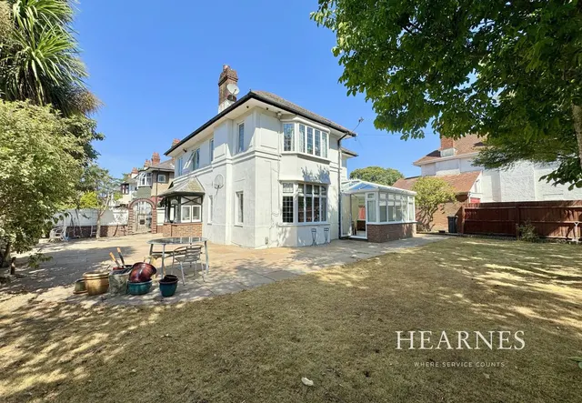 Thistlebarrow Road, BH7, photo 1