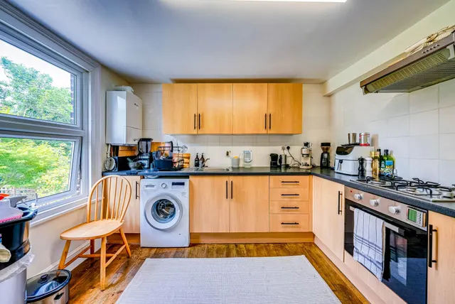 Borthwick Road, London, E15, photo 2