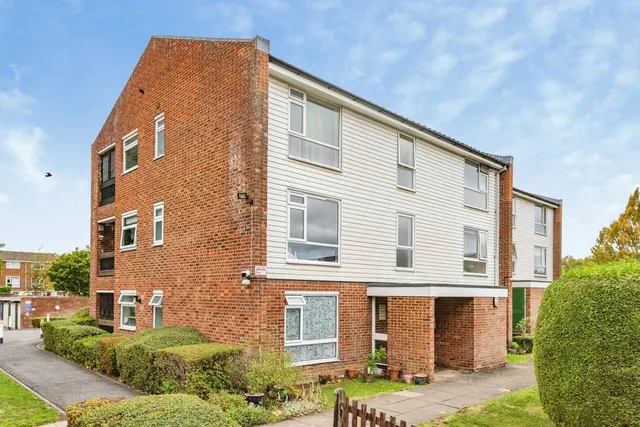 Holmbury Grove, Croydon, CR0, photo 1