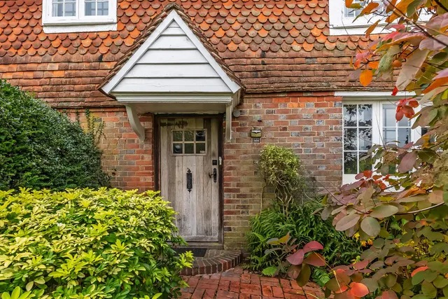 Newchapel Road, Lingfield, RH7, photo 2