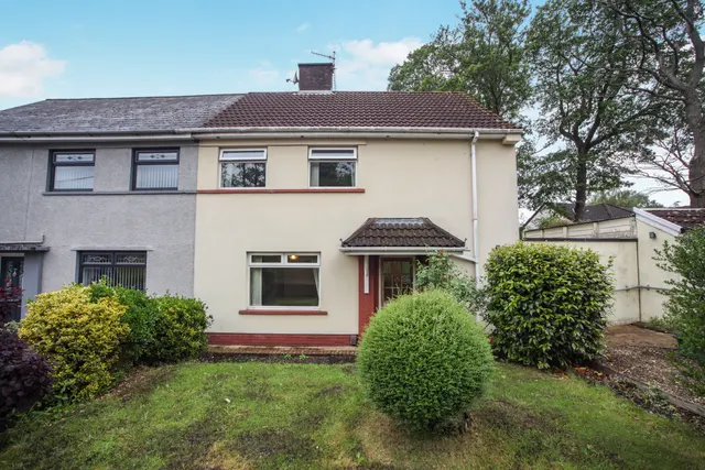 Dynea Road, Pontypridd, photo 1