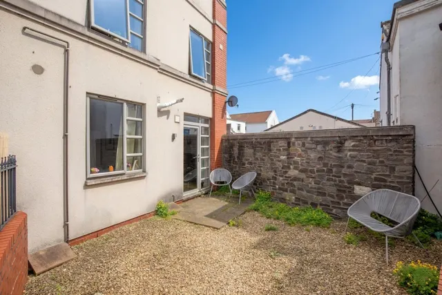 Gloucester Road, Bishopston, BS7, photo 1