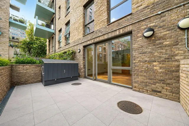 Harvard Gardens, SE17, photo 1