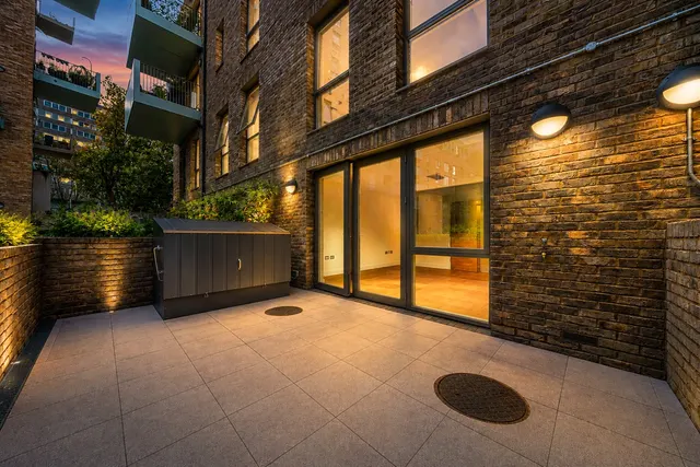 Harvard Gardens, SE17, photo 1