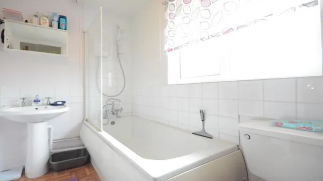 Chisbury Close, Bracknell, RG12, photo 3
