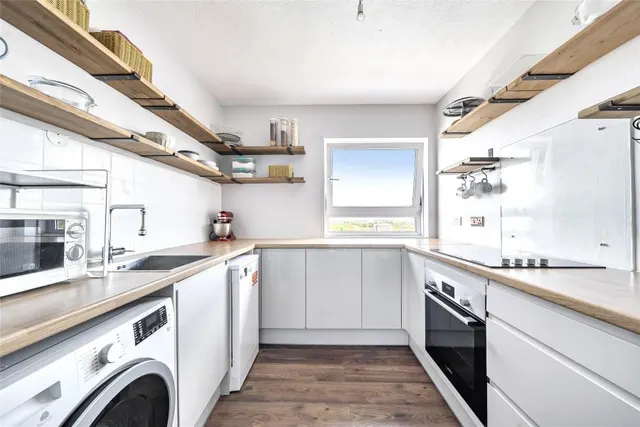 Clarendon Road, Wallington, SM6, photo 2