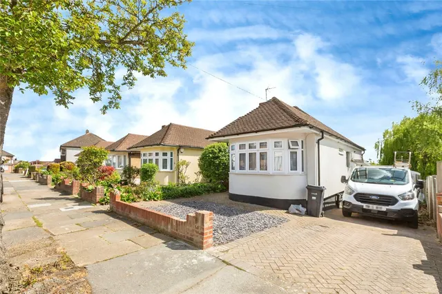 Penhurst Road, Ilford, IG6, photo 1