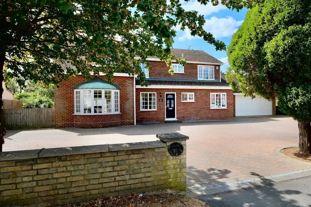 Buckden, St Neots, PE19, photo 1