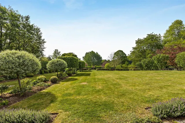 Photo 3 — High Street, Kintbury, Hungerford, Berkshire, RG17 9TN