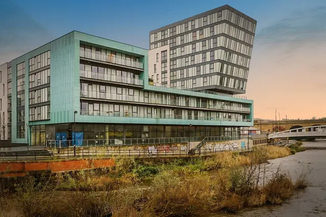 North Bank, Sheffield, S3, photo 1