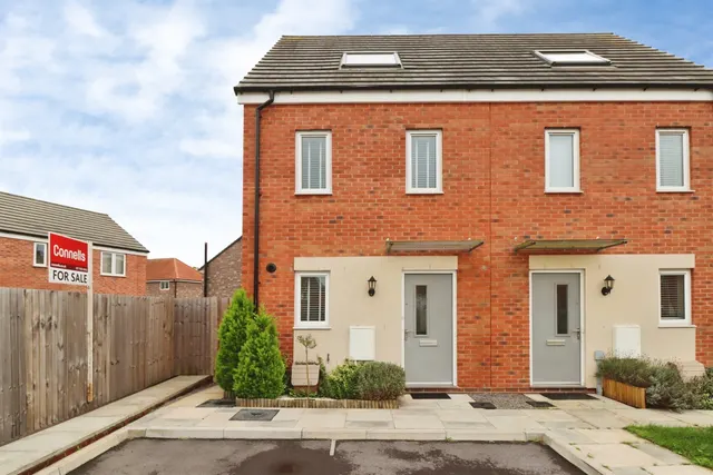 Tulip Road, Emersons Green, BS16, photo 1