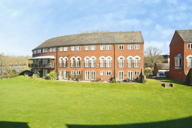 Duckmill Crescent, Bedford, photo 1