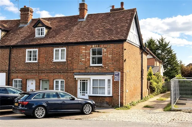 3 bedroom house — London End, Beaconsfield, HP9