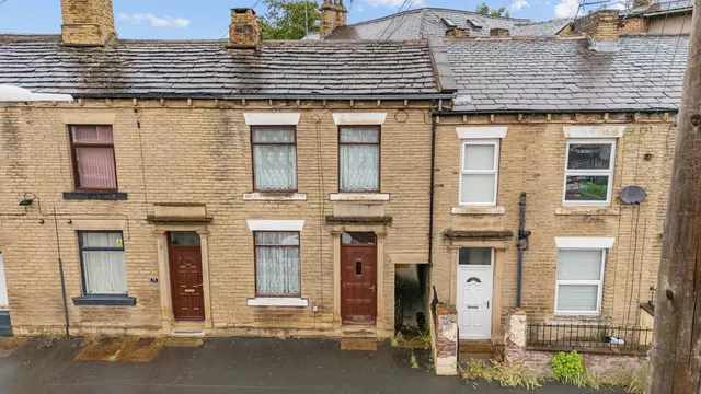 Gooder Lane, HD6, photo 1