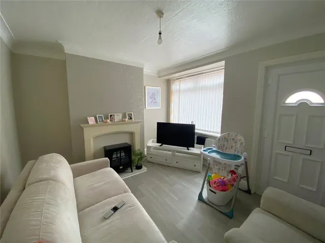 Henley Terrace, Leeds, LS13, photo 2