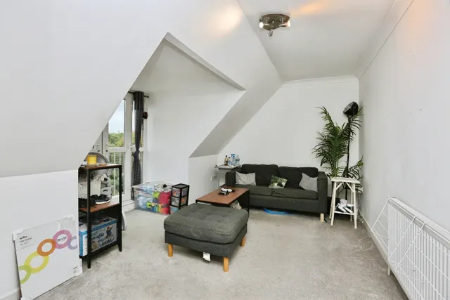 Bitterne Road West, Southampton, SO18, photo 2