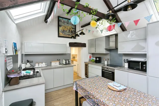Gyrn Goch, Caernarfon, LL54, photo 2