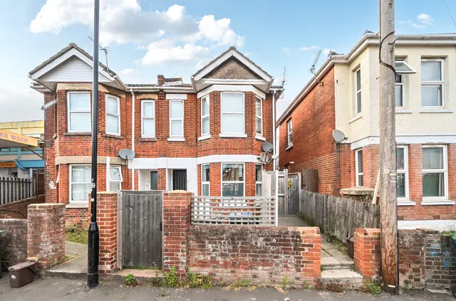 Wilton Avenue, Polygon, SO15, photo 1
