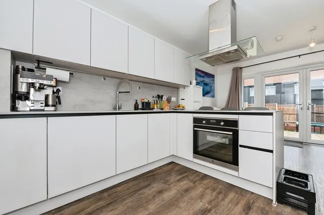 Allington Lane, Western Cross, DA10, photo 2