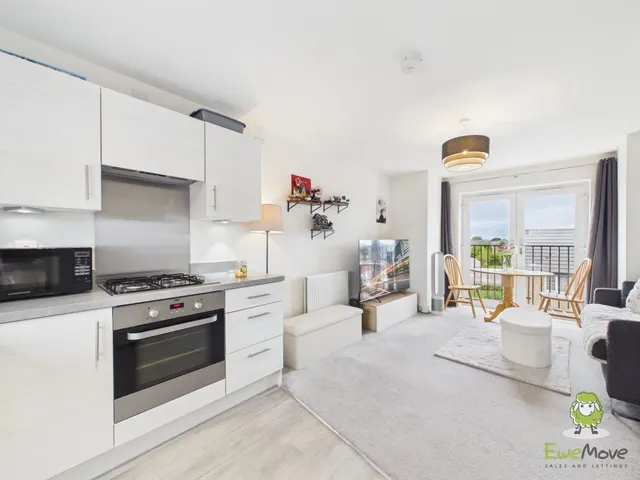 Samuel Armstrong Way, Crewe, CW1, photo 3