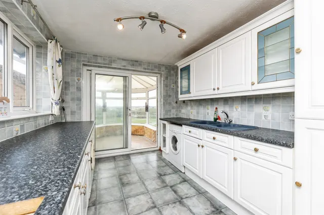 Photo 2 — Springvale Rise, Hemsworth, Pontefract