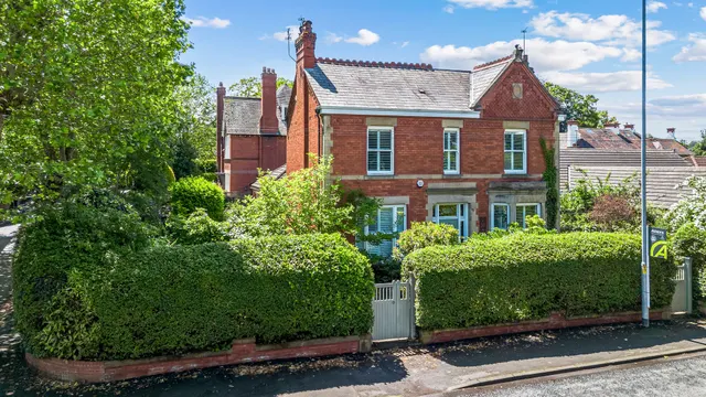 Walton Road, Stockton Heath, Warrington, Warrington, WA4 6NS, photo 1