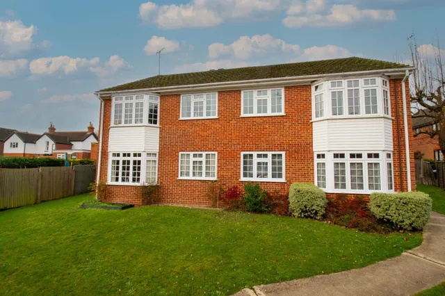 Georgina Court Clarence Road, Fleet, GU51 3RG, photo 1