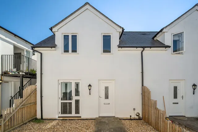 Central Place, High Street, Honiton, Devon, EX14