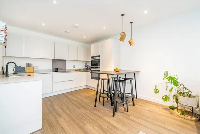 Bollo Bridge Road, W3, photo 2