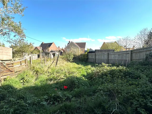 Photo 2 — Cotswold Crescent, Chipping Norton, OX7 5DT