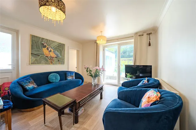 Tinshill Road, Leeds, LS16, photo 2