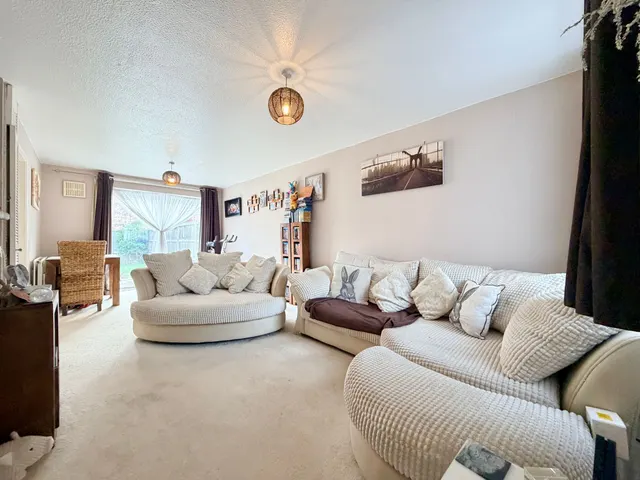 Woodgate Close, Grove, OX12, photo 3