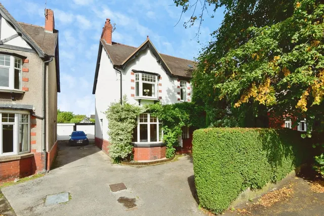 Fields Road, Alsager, ST7, photo 1
