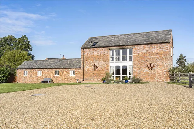 Sawbridge, Rugby, CV23, photo 1