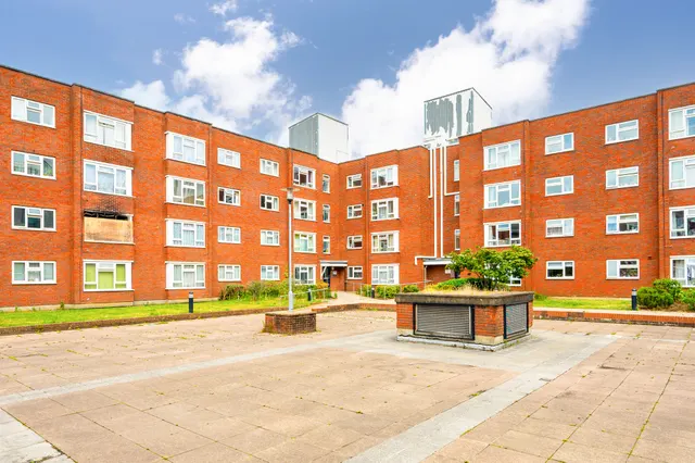 46 Bedford House, Onslow Street, Guildford, photo 1