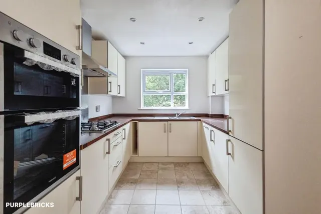 Lower Broughton Road, Salford, M7, photo 3