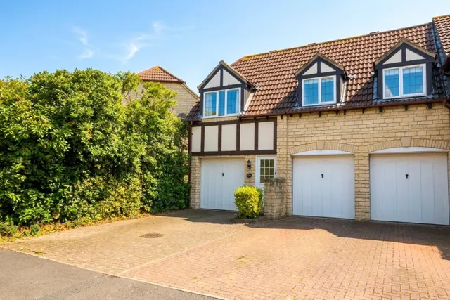 Dewfalls Drive, Bradley Stoke, BS32, photo 1