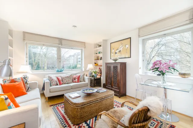 Photo 2 — 12 Elm Park House, Fulham Road, London