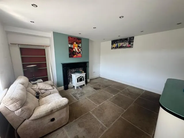 Denholme Road, Oxenhope, BD22, photo 3