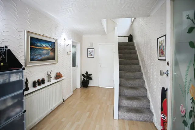 Buckingham Road West, Heaton Moor, SK4, photo 2