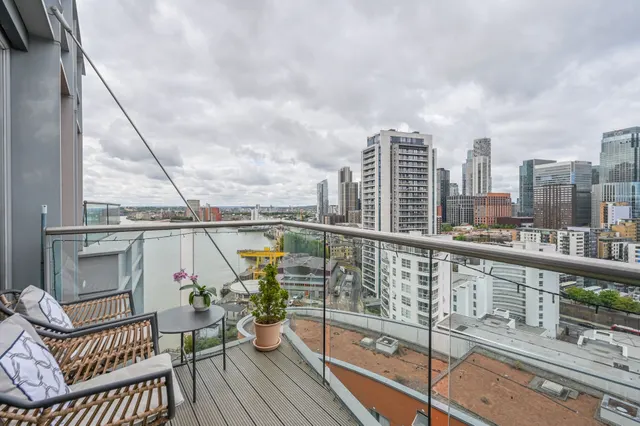 1401 New Providence Wharf, 1 Fairmont Avenue, London, photo 1