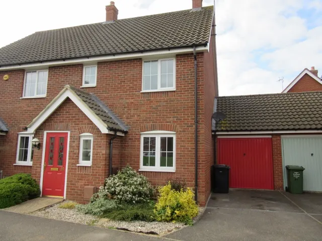 Deas Road, South Wootton, PE30, photo 1