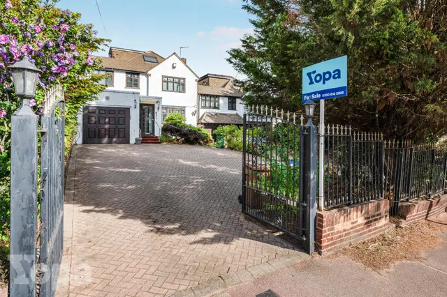 Danson Road, Bexleyheath, DA6, photo 1