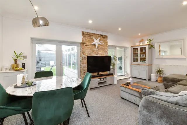 Seaview Road, Woodingdean, BN2, photo 3