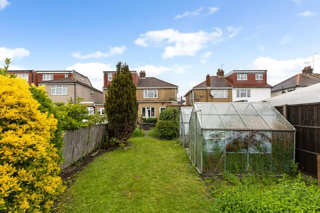 Photo 3 — Ennerdale Avenue, Stanmore, HA7