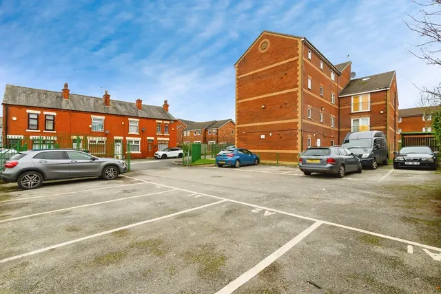 Photo 3 — Fereday Street, Worsley, Manchester, Greater Manchester, M28