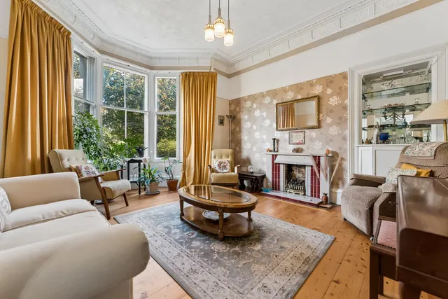 Caldercuilt Road, Elgin Cottage, G20, photo 2