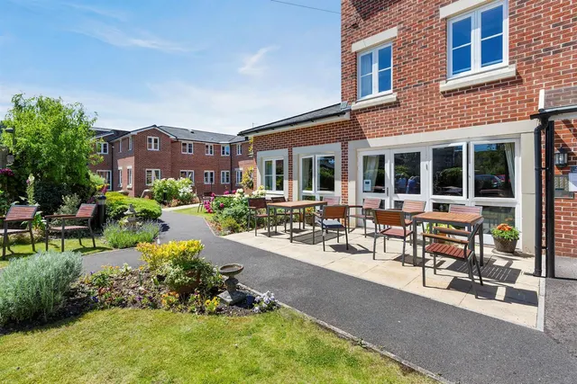 George Street, Warminster, BA12, photo 2