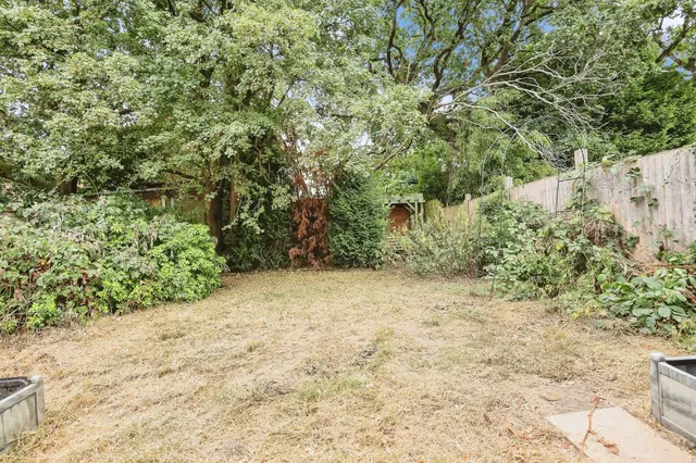 Woodridge Avenue, Quinton, B32, photo 3