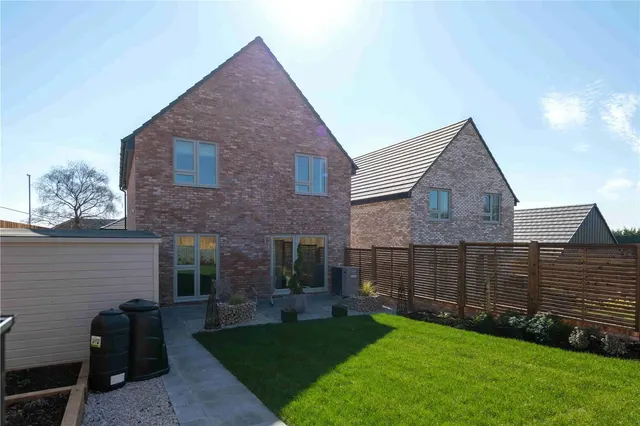 Victoria Road, Horwich, BL6, photo 3